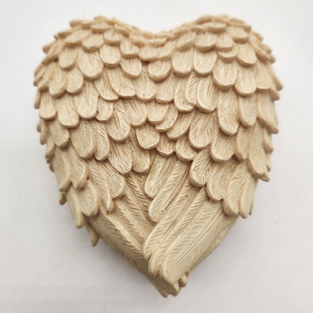Vintage Ceramic 3D Angel Wings Heart Shaped Jewelry Box Beige With Sparkles‎